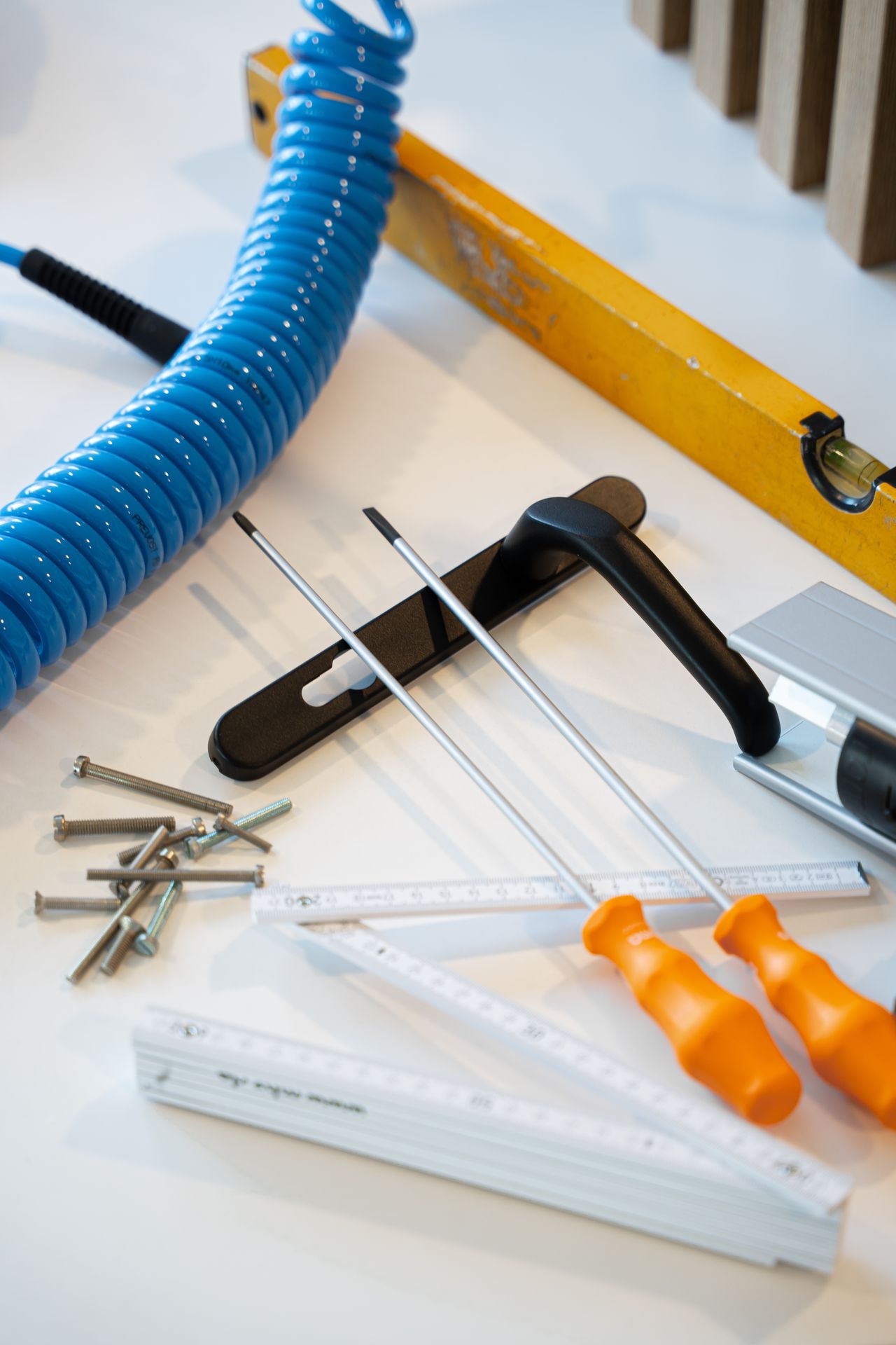 Gereedschap voor onderhoud en herstelling van ramen en zonwering